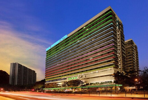 REGAL RIVERSIDE HOTEL