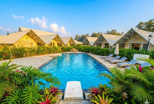 Praveg Jampore Beach Resort Daman
