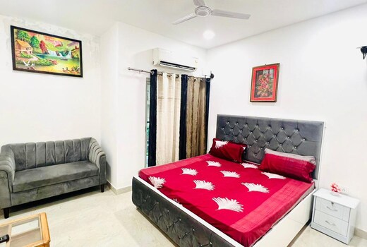 Noida Luxury 2 Bedroom Suite