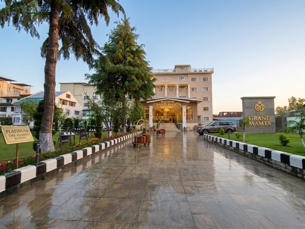 The Platinum Grand Mamta (Nearby Dal Lake)