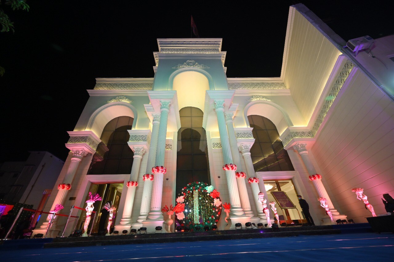 ROYAL MANSION