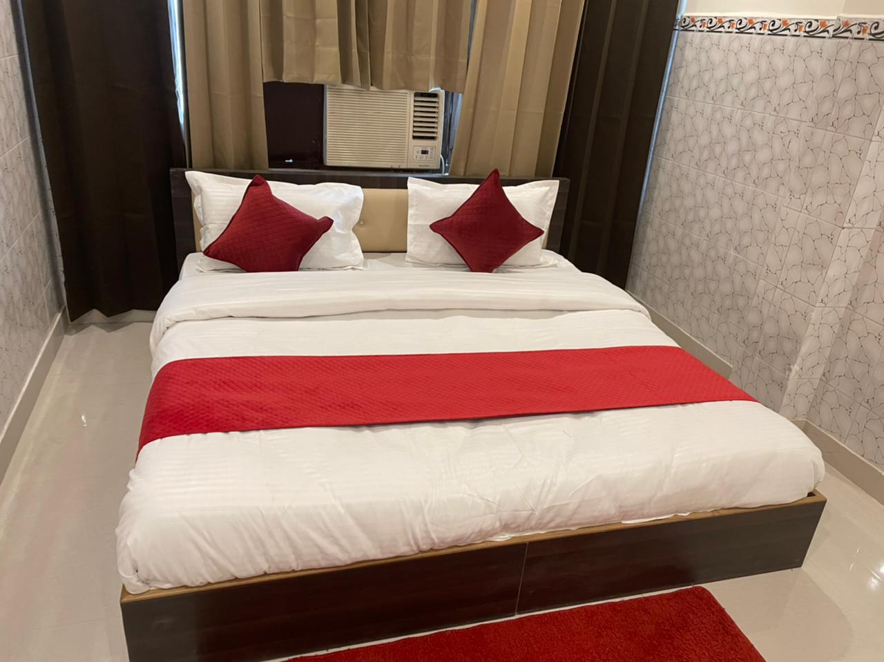Hotel Ahuja