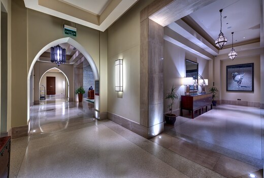 Crowne Plaza DUQM