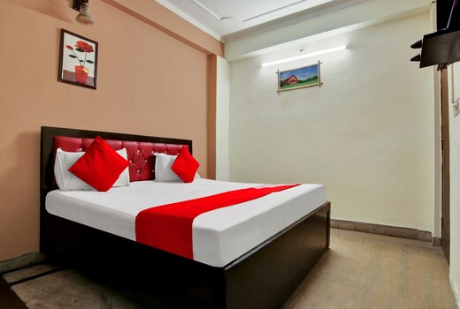 Hotel O KALVIN PLAZA