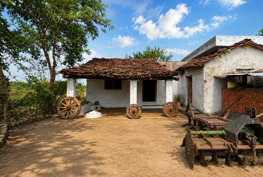 MUD RETREAT HOME STAY FIRST