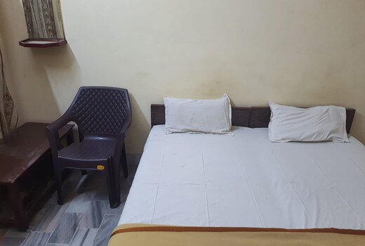 Hotel Raj