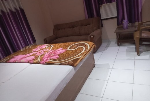 Hotel madhumala international deoghar