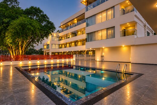 Tiger Hill Hotel & Suites