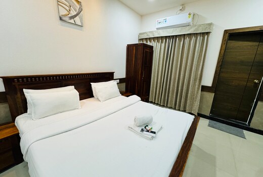 Hotel Tirth by Sonus