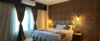 MANNAT HOTEL