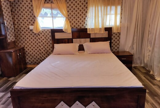 AURA resort and Restaurant