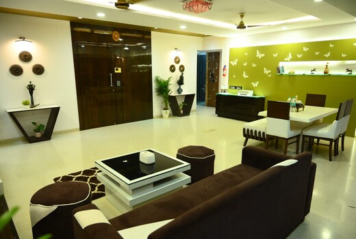 Versatile Gateway Apartments 2 Vile Parle