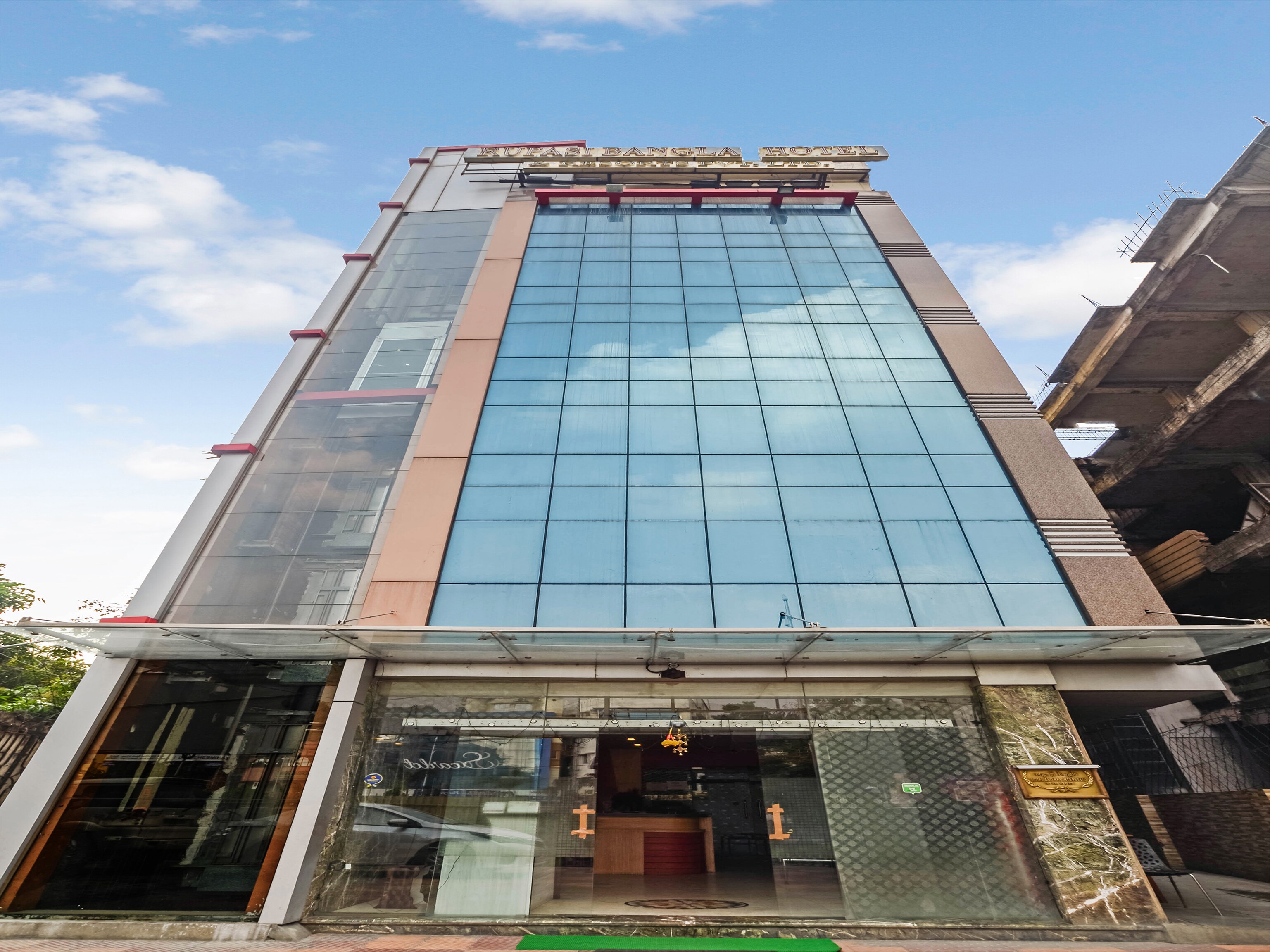 HOTEL EASTERN PLAZA