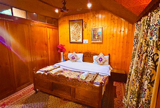 Habtoor group of houseboats