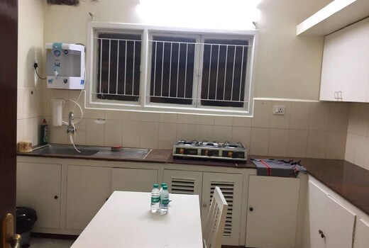 Luxury Apartment on Chamiers Road
