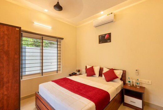 A2 Vibe House Deluxe Room