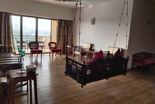BFL Guest House Pune - Silverwood's(For SMTs)