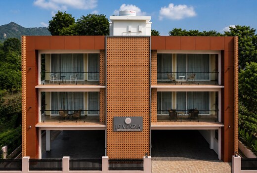 Le Venzia Family Safe Premium Apartments
