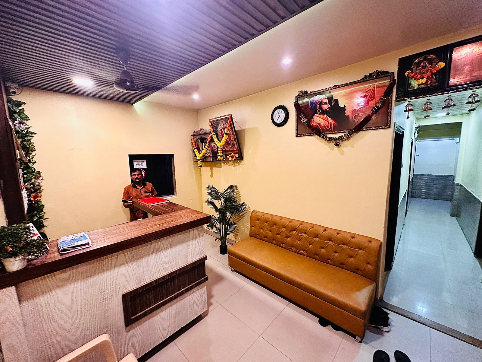 Hotel Sai Parikrama