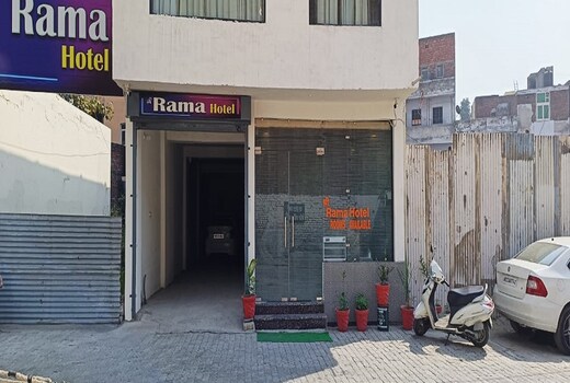 Shri Rama Hotel