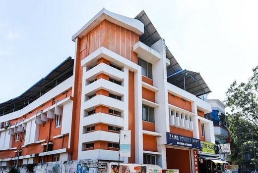 Zaina Tourist Home