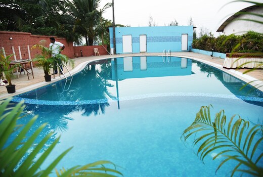 The Hill Treat Hotel & Resort