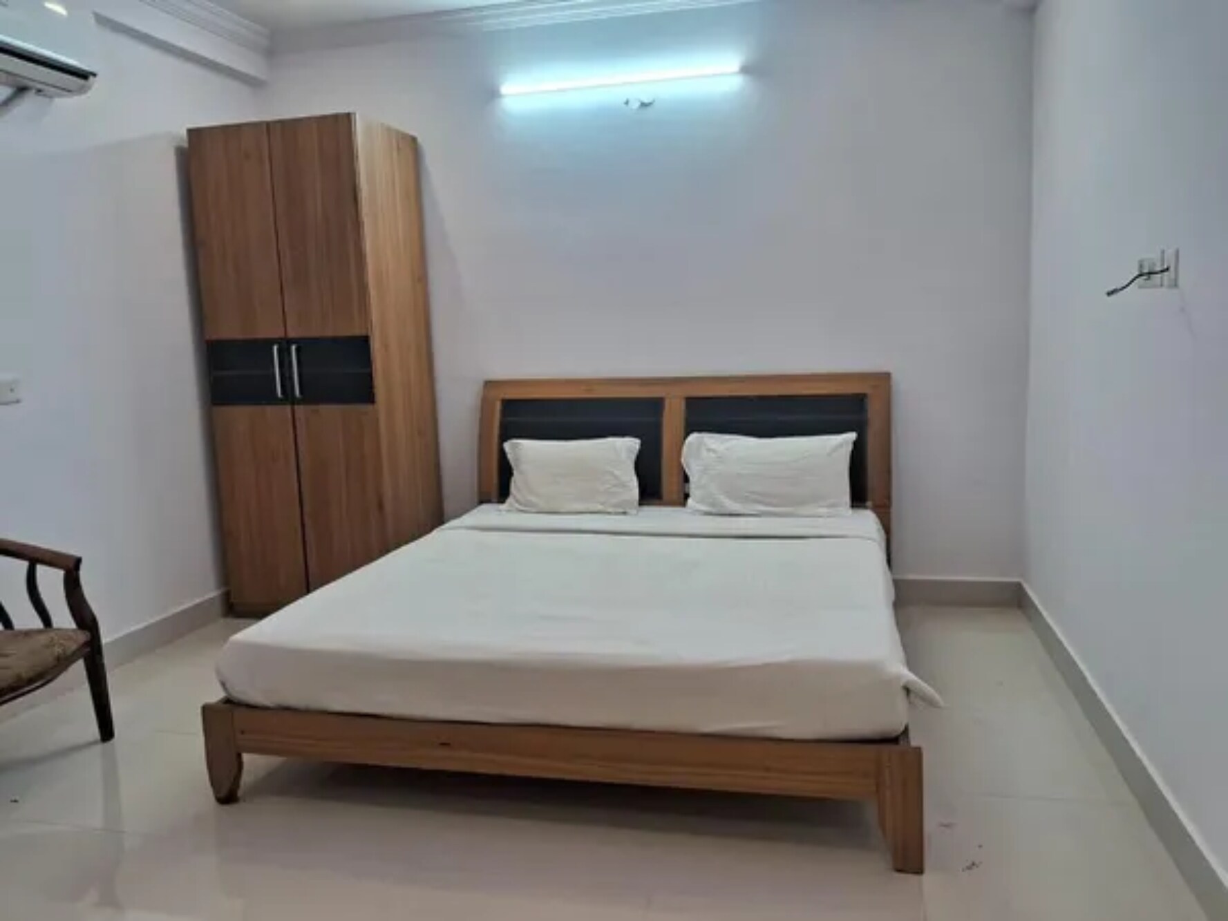 FabHotel Prestige Lake Ridge