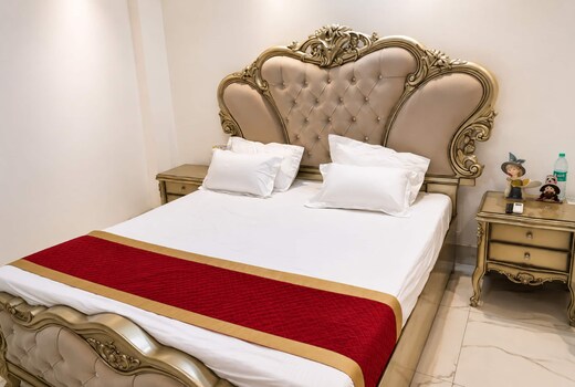 Saffron Residency FF 2BHK Private Stay