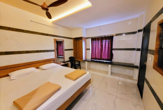 Sri NA Residency