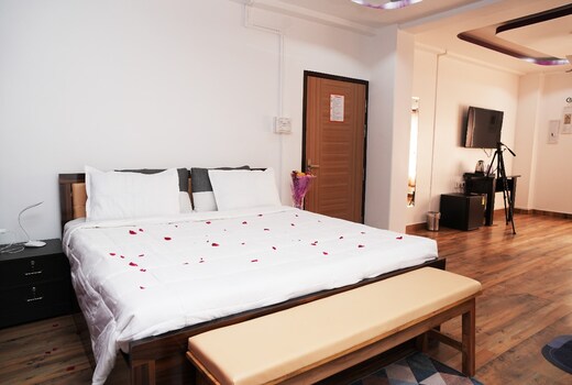 THE MYRA Inn