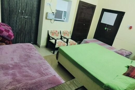 MAHAKUMBH HOMESTAY KYDGANJ