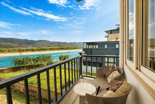 The Neeraj Ganga Paradise With Ganga View