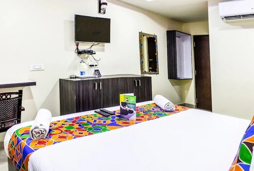 Akshaya grand hotel