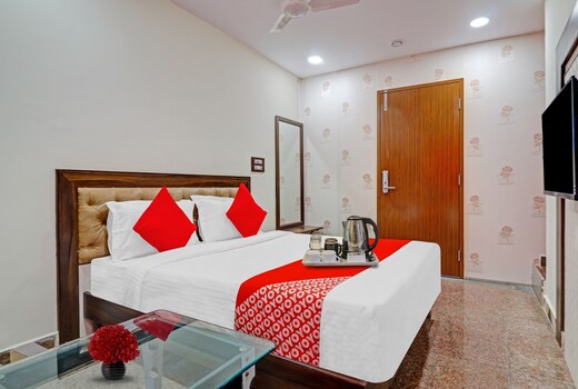 OYO 701448 Heavens Inn