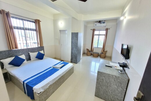 Sai Inn | Bhetapara Main Road