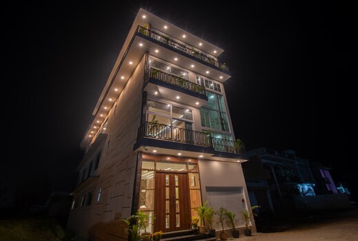 Treebo Heaven Grand Ayodhya