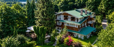 Hotel Metropolis Nearby Dal Lake