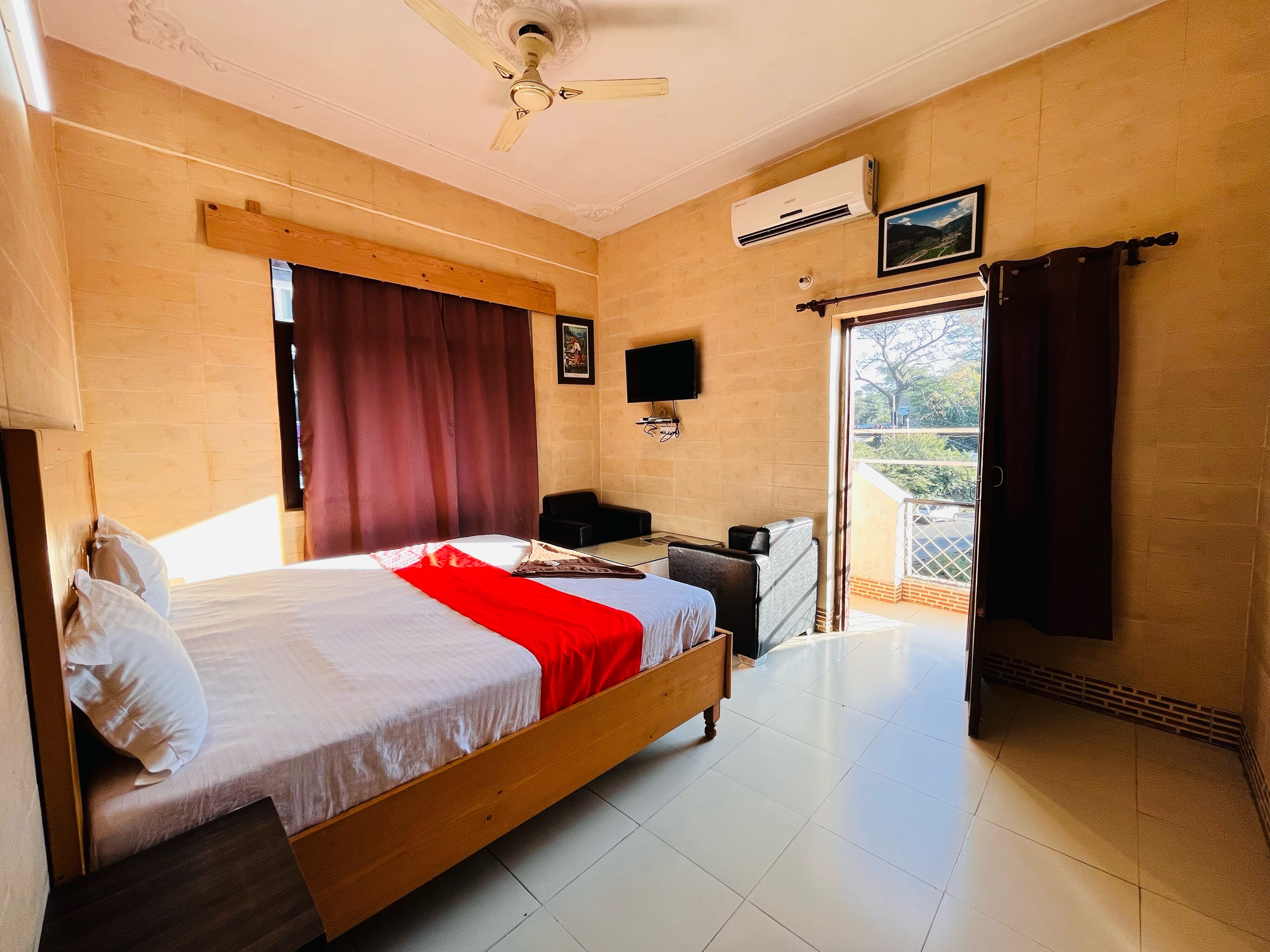 Hotel RAJ Golden