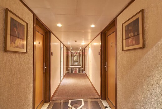 Hotel Retro