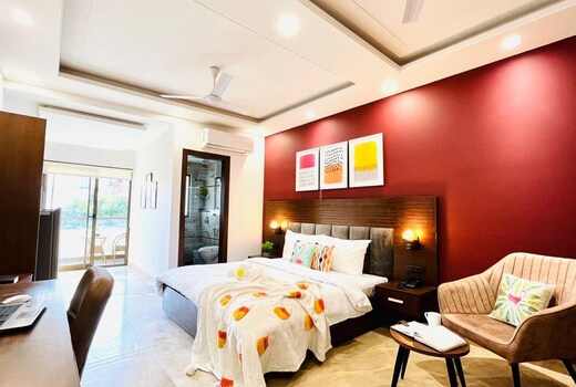 BluO Studio4 DLF CyberCity - Balcony, Gym TT, Lift