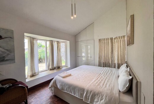 Vian Cottage