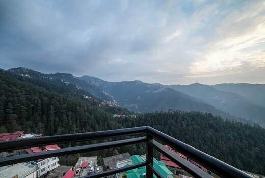 Mom's Blessings Homestay | 2BHK Valley View Stay