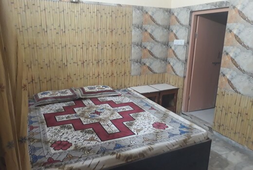 MAHESH BHAWAN GUEST HOUSE