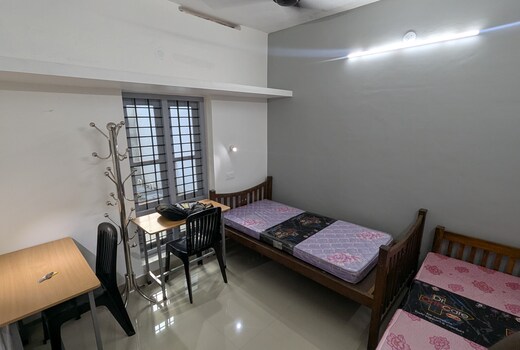 Budget Student Stays - FlexTays Campus Sreekaryam