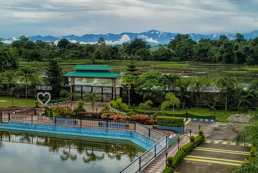 Whistling Wind Resort