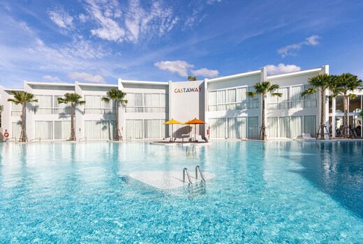 The Gems Mining Pool Villas