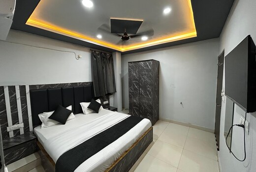 Hotel Jay Palace