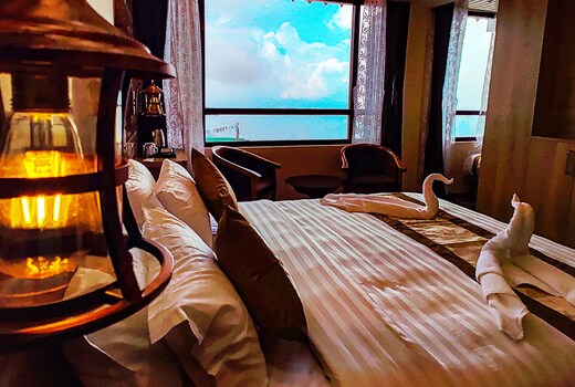 HOTEL GOLDEN POTALA