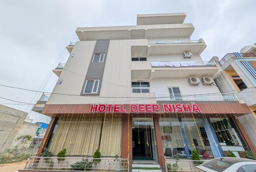 Hotel Deep Nisha