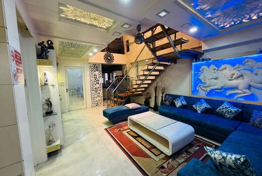 Stylish luxurious 2 BHK with Smart TV Kitchen